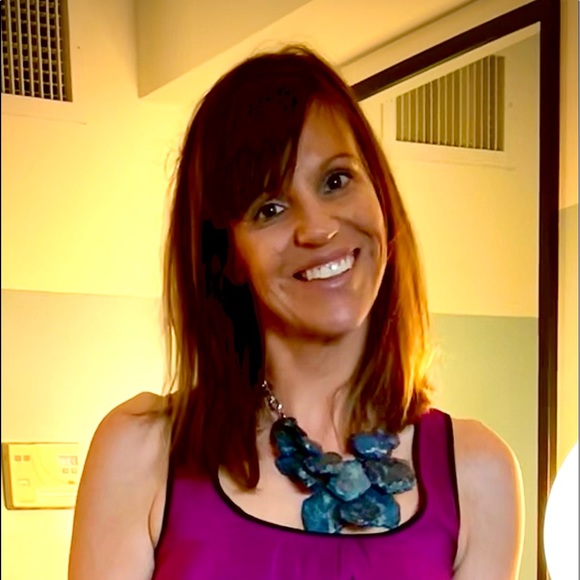 Meet your Posher, Riley! - Picture 2 of 5